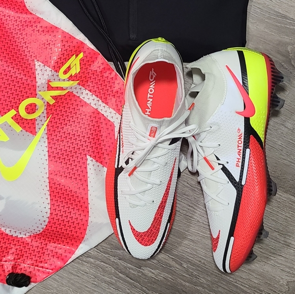 Nike Other - Nike Fantom GT2 Dynamic Fit Elite FG- SIZE 9 MENS
